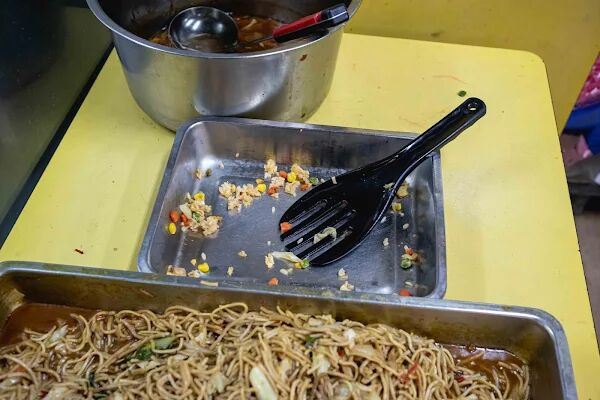 ▲▼龍門客棧便當。(圖/部落客美熊很愛吃授權提供)