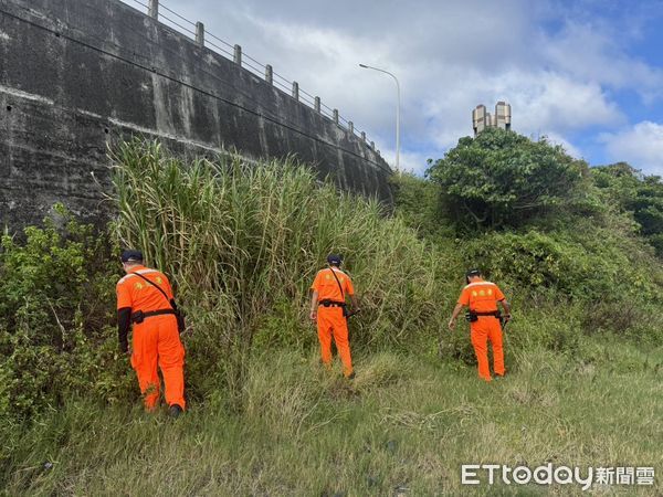 ▲海巡秋節國慶岸海聯合掃蕩 北臺5縣市同步維安。(圖/記者郭世賢翻攝)