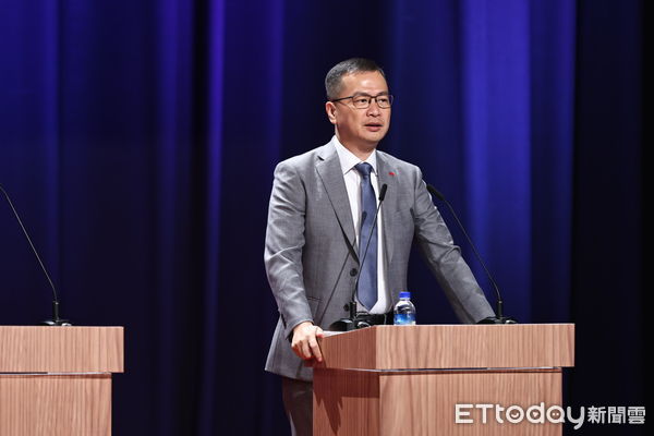 ▲羅智強出席國民黨主席選舉辯論。(圖/記者林敬旻攝)