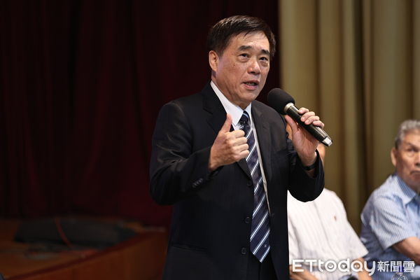 ▲郝龍斌出席軍系挺好的記者會。(圖/記者林敬旻攝)