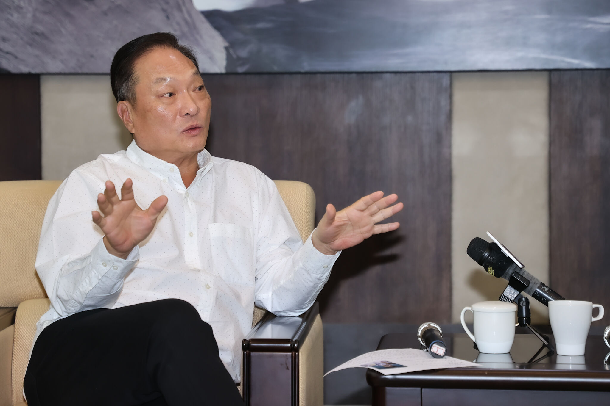 ▲▼ 總裁接見滑輪國手劉巧兮,王令麟     。(圖/記者徐文彬攝)