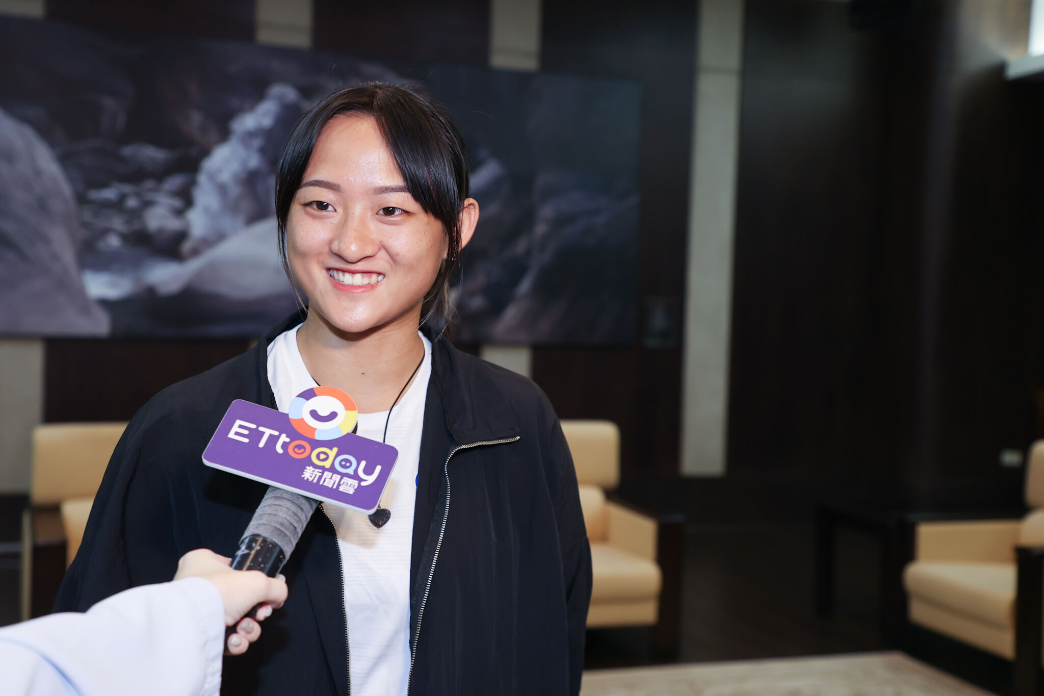 ▲▼ 總裁接見滑輪國手劉巧兮   。(圖/記者徐文彬攝)