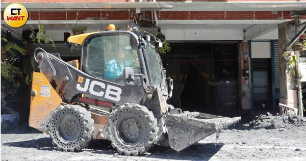 2年前還是鄉間小路!光復街景對比圖曝光 他嘆:手幾乎能直接摸到電線