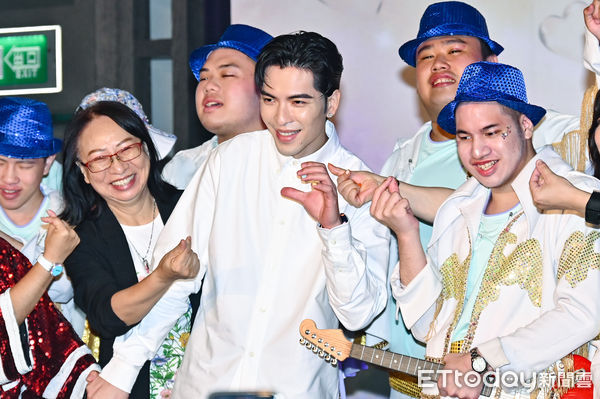 ▲▼蕭敬騰出席「台灣遲緩兒天使樂園15週年」翅膀的「敬」擊公益活動。(圖/記者李毓康攝)