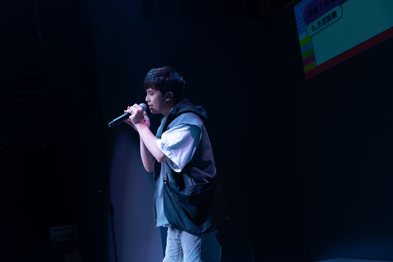 ▲▼ 林曉培、田亞霍、郭家瑋登「黑盒大歌廳,杰思HIGH唱」誠品生活新店開唱。(圖/杰思國際娛樂提供)