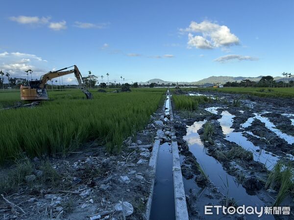 ▲▼光復鄉北富村部分農田因圾掩埋場垃圾堆積於農田,花蓮縣政府協同公所持續清理。(圖/花蓮縣政府提供,下同)
