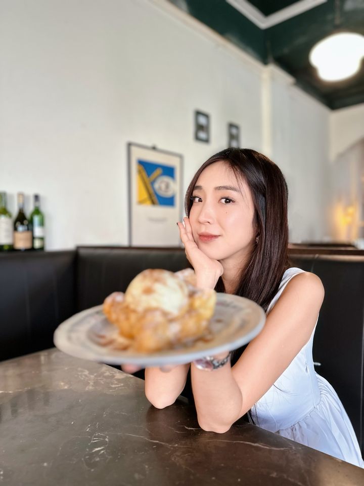 ▲▼梁舒涵近日推出全新單曲〈愛的超櫻樹〉。(圖/寬寬提供)