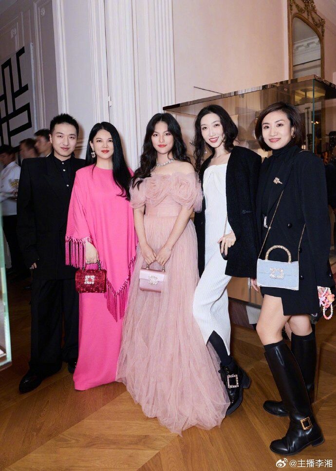 ▲▼李湘曬照對話外洩,聲音出現「我討厭周也」。(圖/翻攝自微博)