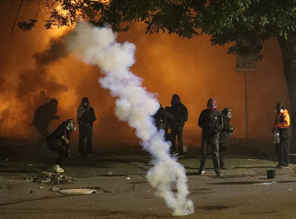 ▲▼ 喬治亞萬人示威。(圖/路透)