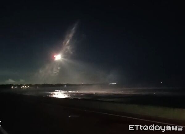 ▲越南籍男子落海,海巡申請直升機協尋。(圖/桃園市政府消防局提供)