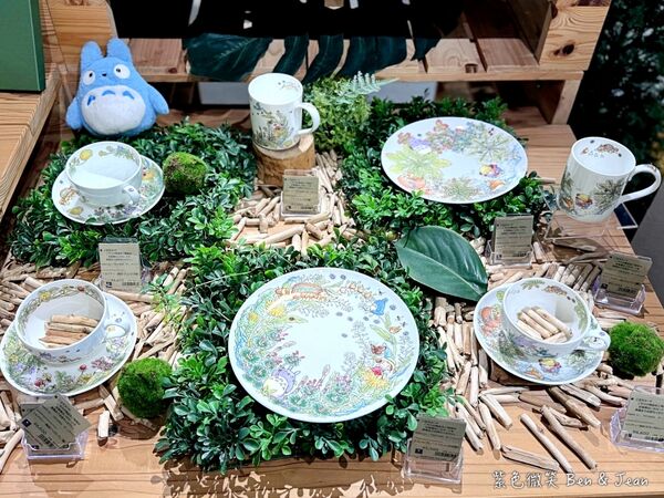 ▲▼名古屋武花園&則武之森,還有蔦屋書店超大書牆、吉卜力龍貓瓷器。(圖/部落客紫色微笑提供)