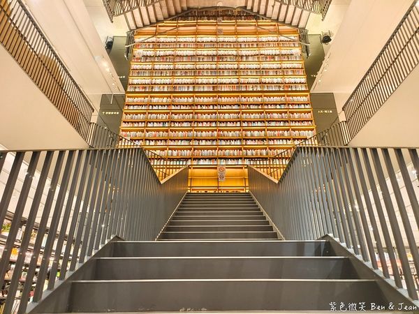 ▲▼名古屋武花園&則武之森,還有蔦屋書店超大書牆、吉卜力龍貓瓷器。(圖/部落客紫色微笑提供)