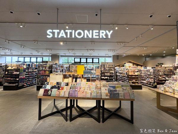 ▲▼名古屋武花園&則武之森,還有蔦屋書店超大書牆、吉卜力龍貓瓷器。(圖/部落客紫色微笑提供)