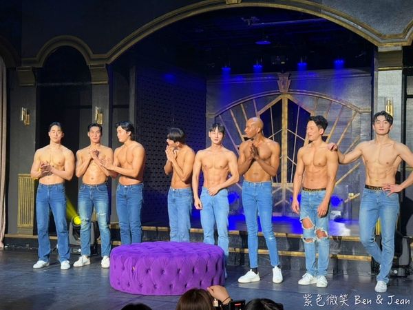 ▲▼Wild Wild 猛男帥身材好舞蹈精彩。(圖/部落客紫色微笑提供)