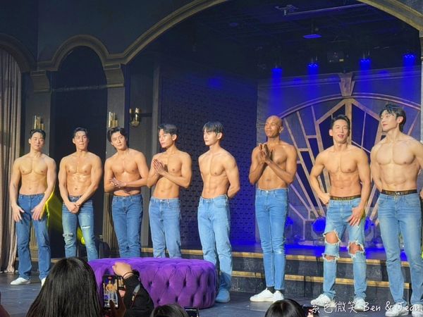 ▲▼Wild Wild 猛男帥身材好舞蹈精彩。(圖/部落客紫色微笑提供)