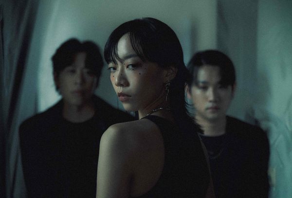 ▲▼莉莉周她說、理想混蛋接力翻唱經典之作。(圖/滾石唱片提供)