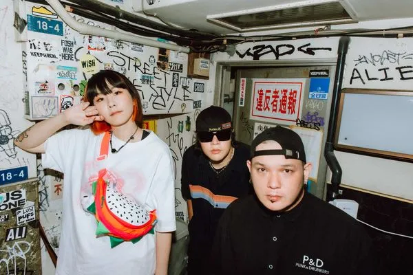 ▲▼怕胖團、莉莉周她說、理想混蛋。(圖/滾石唱片提供)