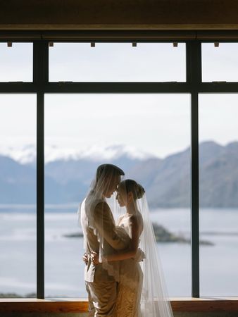 ▲▼胡定欣中秋節宣布結婚,老公是外科醫生。(圖/翻攝自IG)