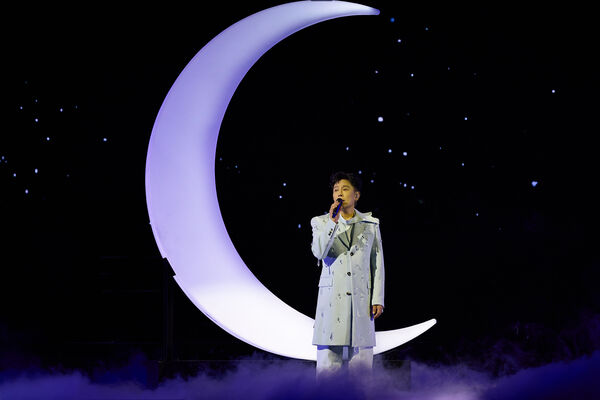 ▲▼張信哲和粉絲熱情互動。(圖/潮水音樂提供)