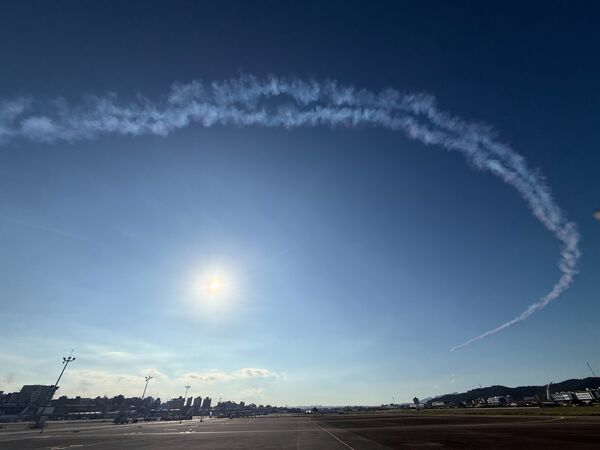 ▲▼國慶預演「雷虎小組」壓軸 5架勇鷹噴煙飛越掀高潮。(圖/台北松山機場)