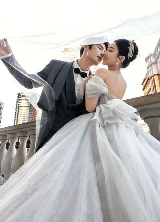 ▲▼短劇CP朱一未、白昕怡婚紗照曝光。(圖/翻攝自抖音)