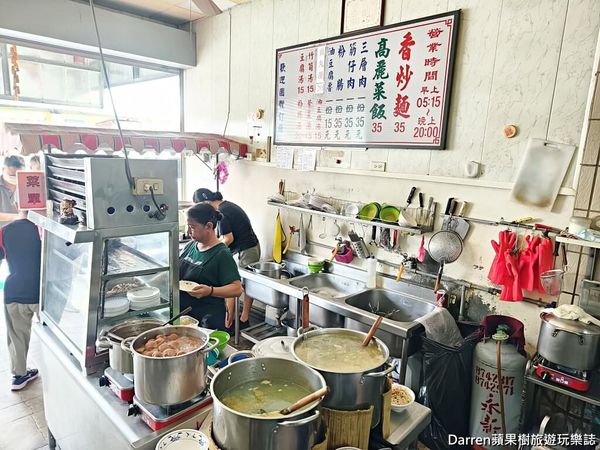 ▲▼彰化田中必吃在地高麗菜飯。(圖/部落客darren提供)