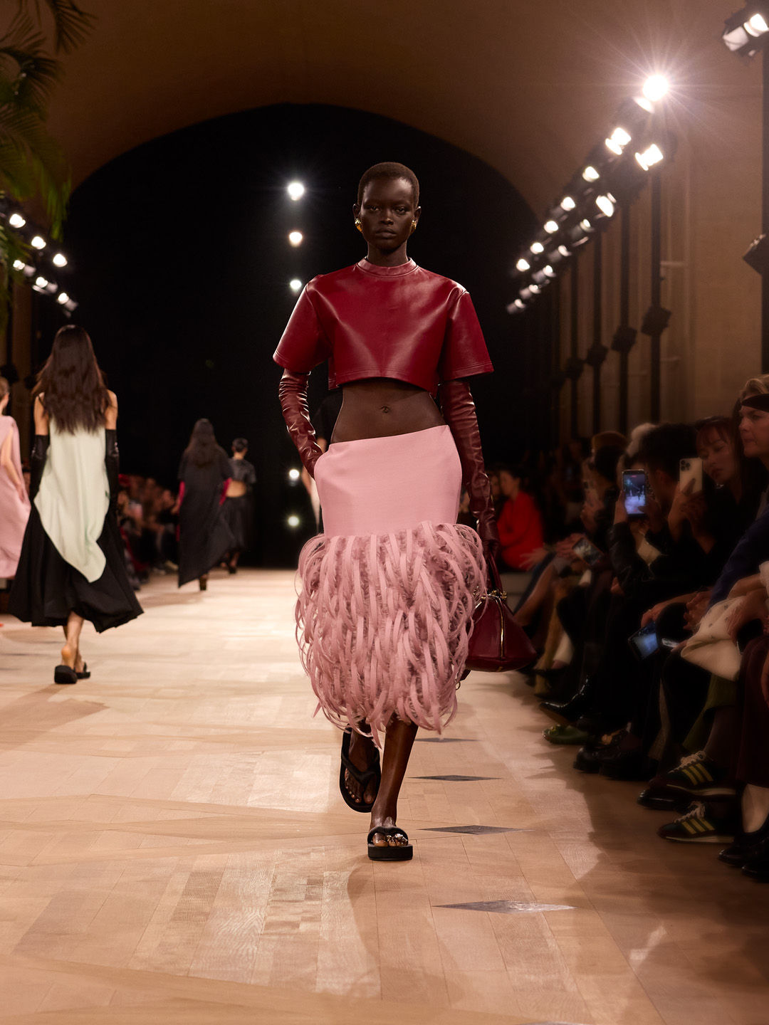 ▲▼ balenciaga。(圖/品牌提供)