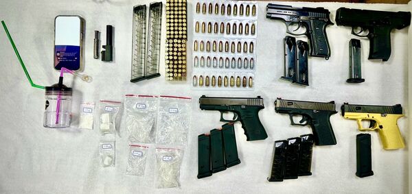 ▲海巡署彰化查緝隊查獲58歲周姓毒蟲其槍砲彈藥。(圖/彰化海巡提供)