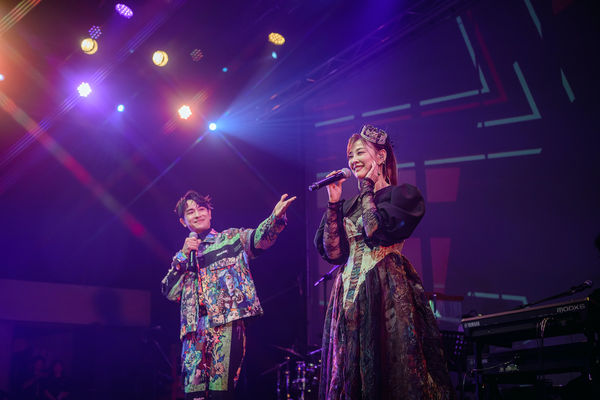 ▲陳謙文、方馨共同舉辦公益演唱會。(圖/葡萄長文創工作室)