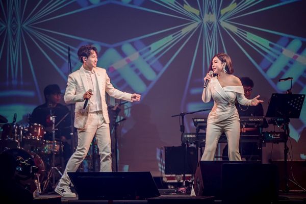 ▲陳謙文、方馨共同舉辦公益演唱會。(圖/葡萄長文創工作室)