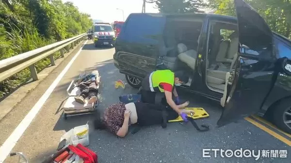 ▲▼宜蘭員山休旅車對撞,送醫的5傷者中,有2人骨折、意識模糊。(示意圖/記者游芳男翻攝,下同)