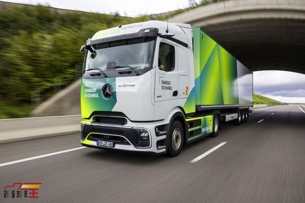 續航、載重與靈活性兼顧 Mercedes-Benz 推出 eActros 400