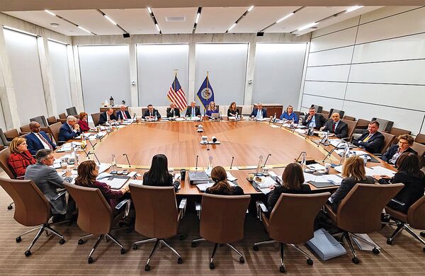 市場預估,美國聯準會今年仍有2碼降息空間,有利金融股後續表現。(翻攝FED官網臉書)