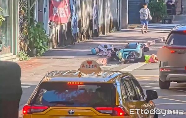 ▲北市教育大學附設小學女志工突發暈眩倒地釀成車禍。(圖/記者張君豪翻攝)