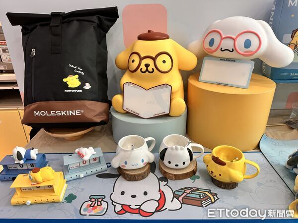 ▲▼7-11推出「Moleskine x Sanrio夢幻聯名」大耳狗、布丁狗、帕恰狗周邊。(圖/記者林育綾攝)