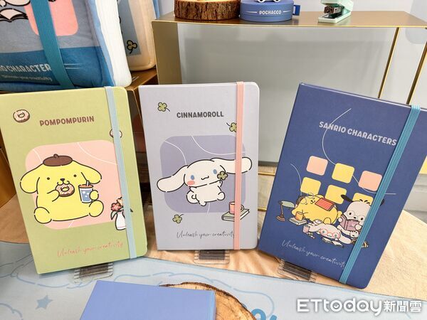 ▲▼7-11推出「Moleskine x Sanrio夢幻聯名」大耳狗、布丁狗、帕恰狗周邊。(圖/記者林育綾攝)