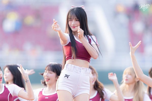 ▲韓籍三本柱飾演轉學生。左起廉世彬、河智媛、禹洙漢。(圖/樂天桃猿提供)