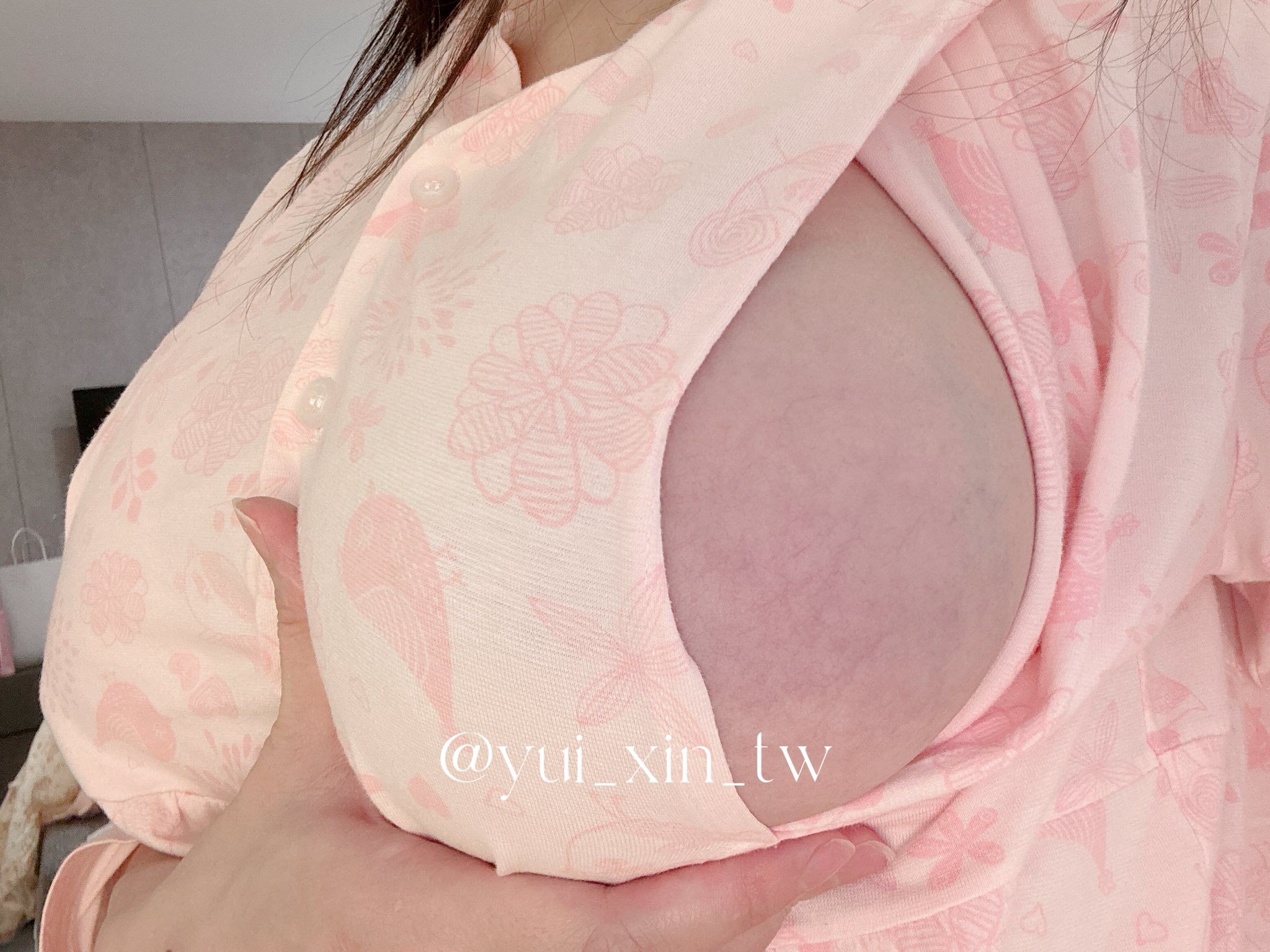 ▲辣模辛尤里公開產前產後照。(圖/翻攝自辛尤里臉書)