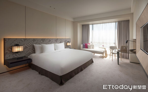 ▲台南大員皇冠假日酒店推出「非凡假期安平映像」住房專案,結合文化體驗與秋蟹美饌。(記者林東良翻攝,下同)