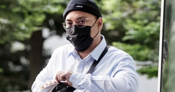 曾創作出百萬點擊率的音樂人伊利亞(Iliya Zaki),驚傳是暗網老司機,遭法院判刑22個月,外加2鞭懲罰。(圖/翻攝自新加坡海峽時報)