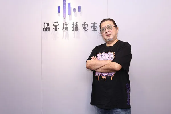 ▲▼ 金曲客語歌王劉劭希首戰「流行音樂節目主持人獎」。(圖/客委會提供)