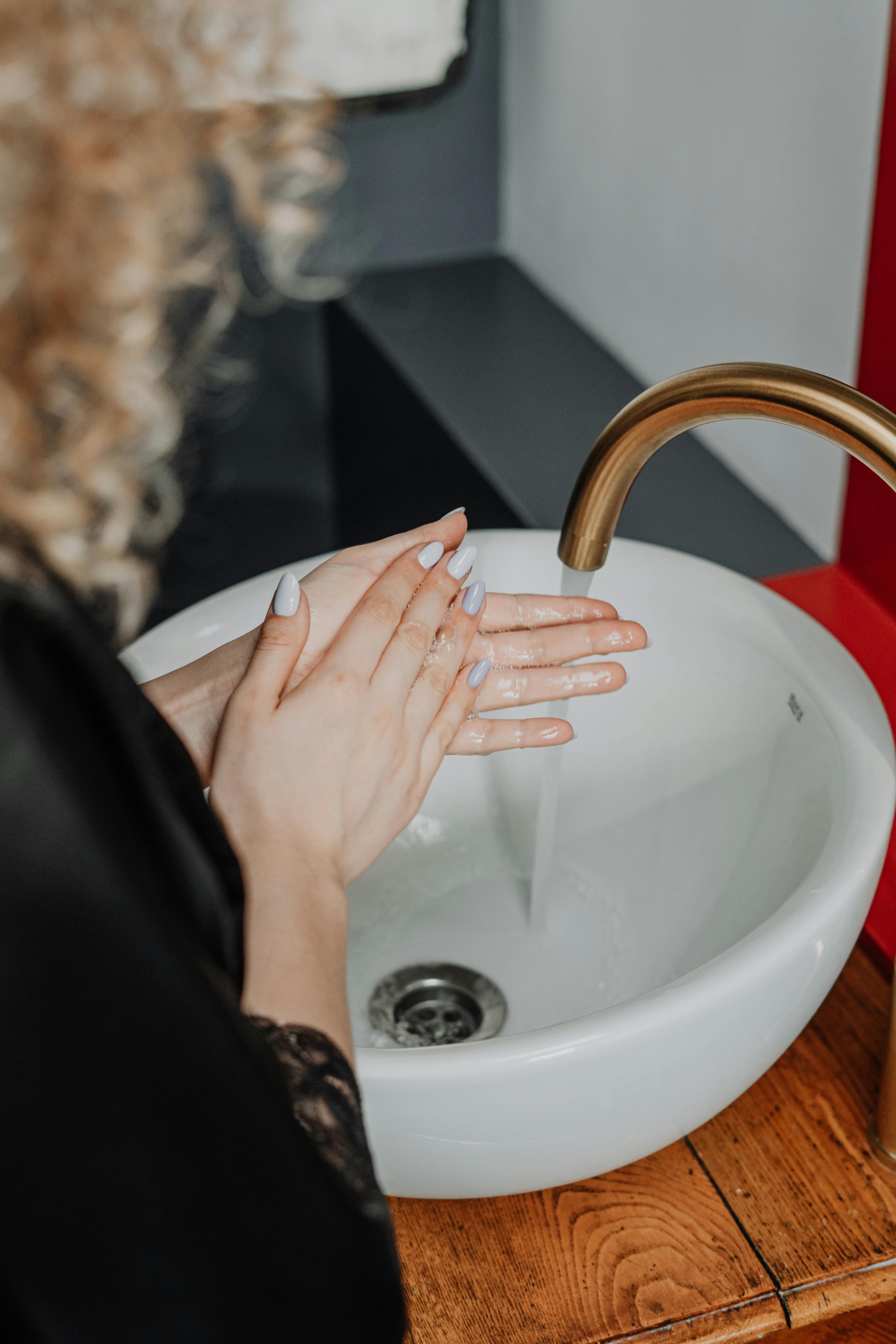 ▲▼浴室開運術,水神,財運。(圖/pexels)