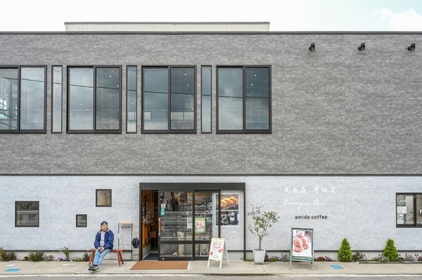 ▲▼高岡大佛。(圖/部落客周花花授權提供)