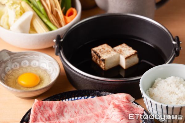 ▲黑毛屋高雄首店插旗漢神巨蛋「明天開幕」 10/19前消費送芬蘭豬。(圖/乾杯提供)