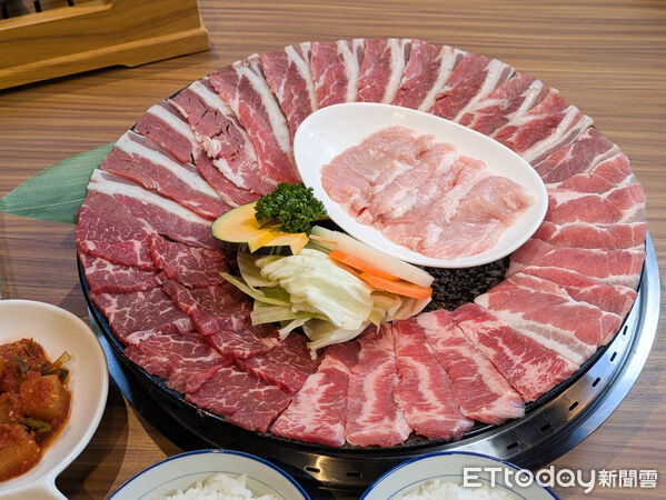 ▲赤虎新莊店試營運。(圖/記者黃士原攝)