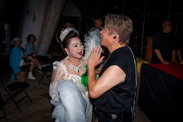 ▲胡瓜(左)與白冰冰在台中破冰。(圖/三立提供)