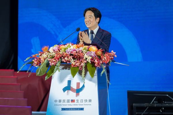 ▲▼總統賴清德9日出席在台中市舉辦的114年國慶晚會並上台致詞。(圖/翻攝自賴清德臉書)