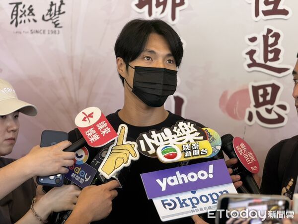 ▲▼ 唐振剛現身顏正國靈堂 。(圖/記者姜國輝攝)