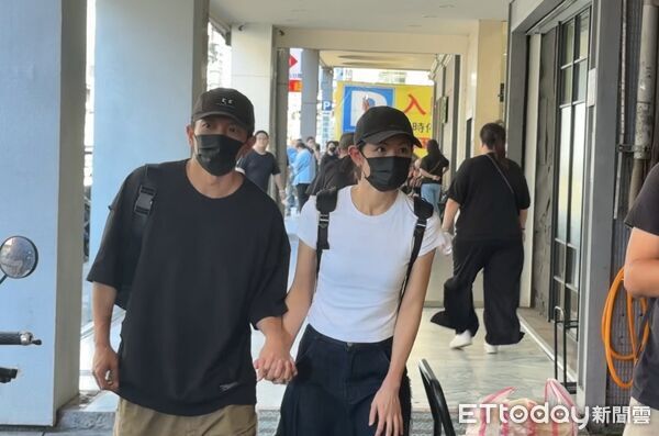 ▲▼ 李千娜、黃尚禾三度現身顏正國靈堂 。(圖/記者姜國輝攝)