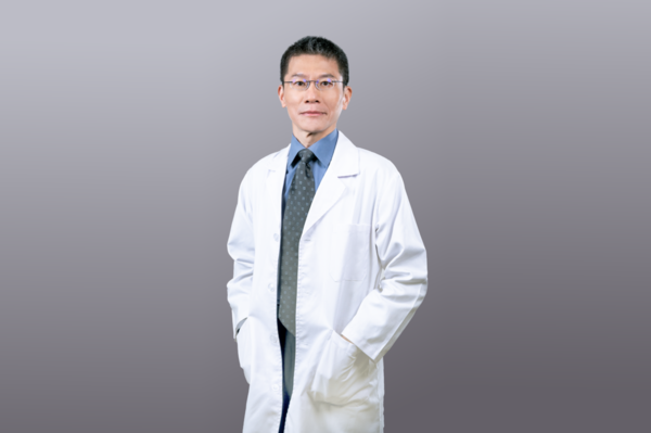 ▲▼初日診所內科暨減重專科醫師陳威龍。(圖/初日診所提供)